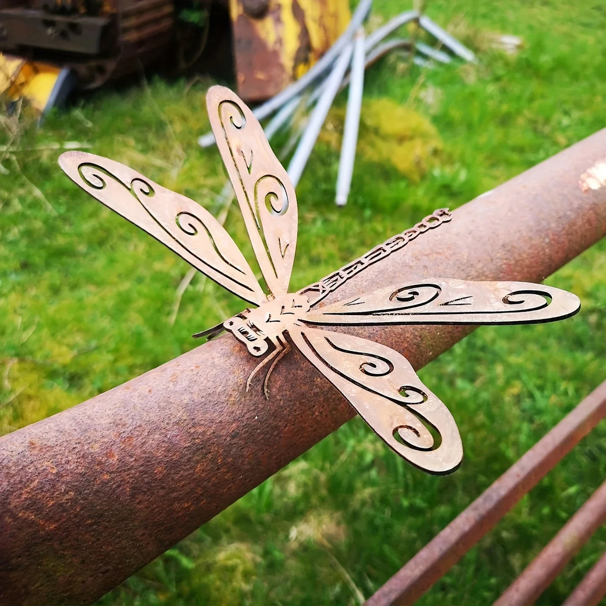 Rustic Metal Dragonfly Garden Statue