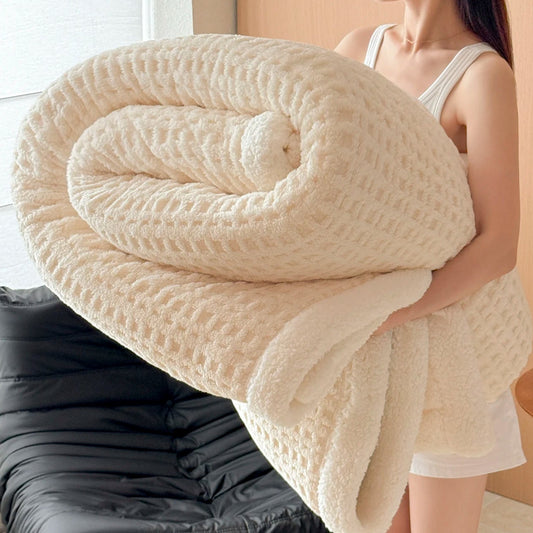 Cozy Double-Layer Fleece & Faux Lambswool Blanket
