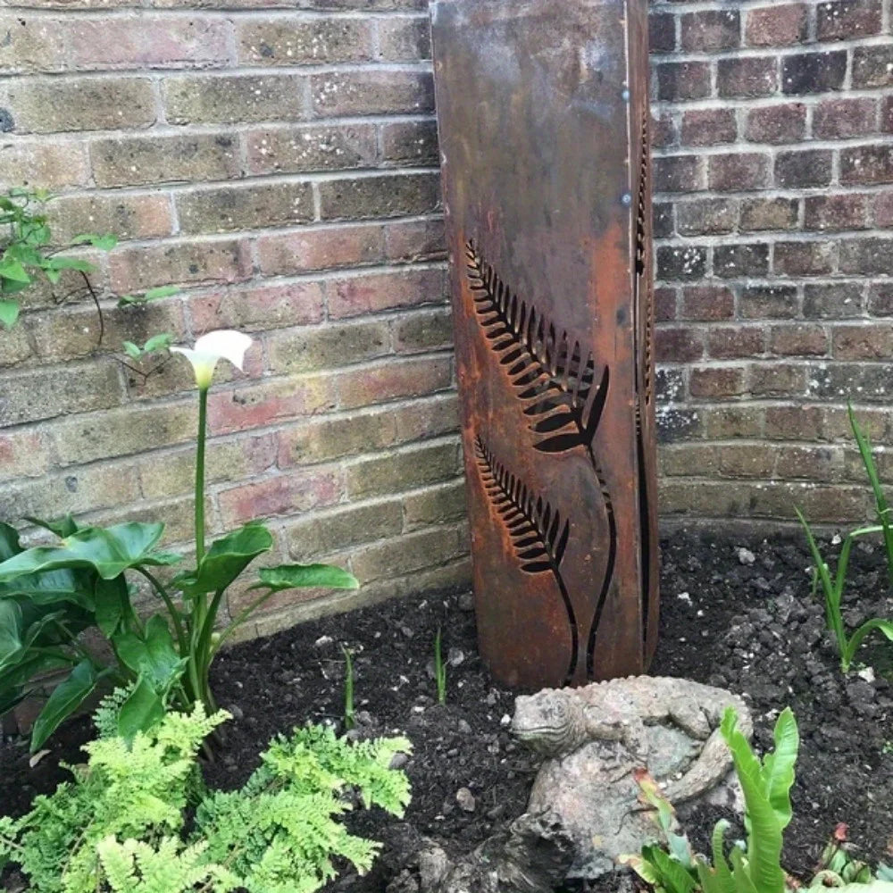 Rusty Metal Fern Garden Column